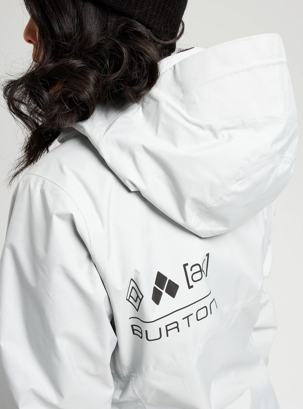 Burton [ak] GORE-TEX 2L Upshift Jacket 2022 Solution dyed light gray