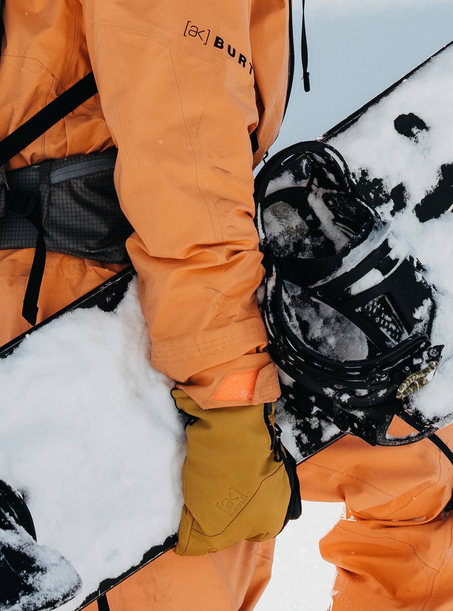 Burton Men's Burton [ak] Hover GORE-TEX 3L Stretch Jacket Salmon Buff