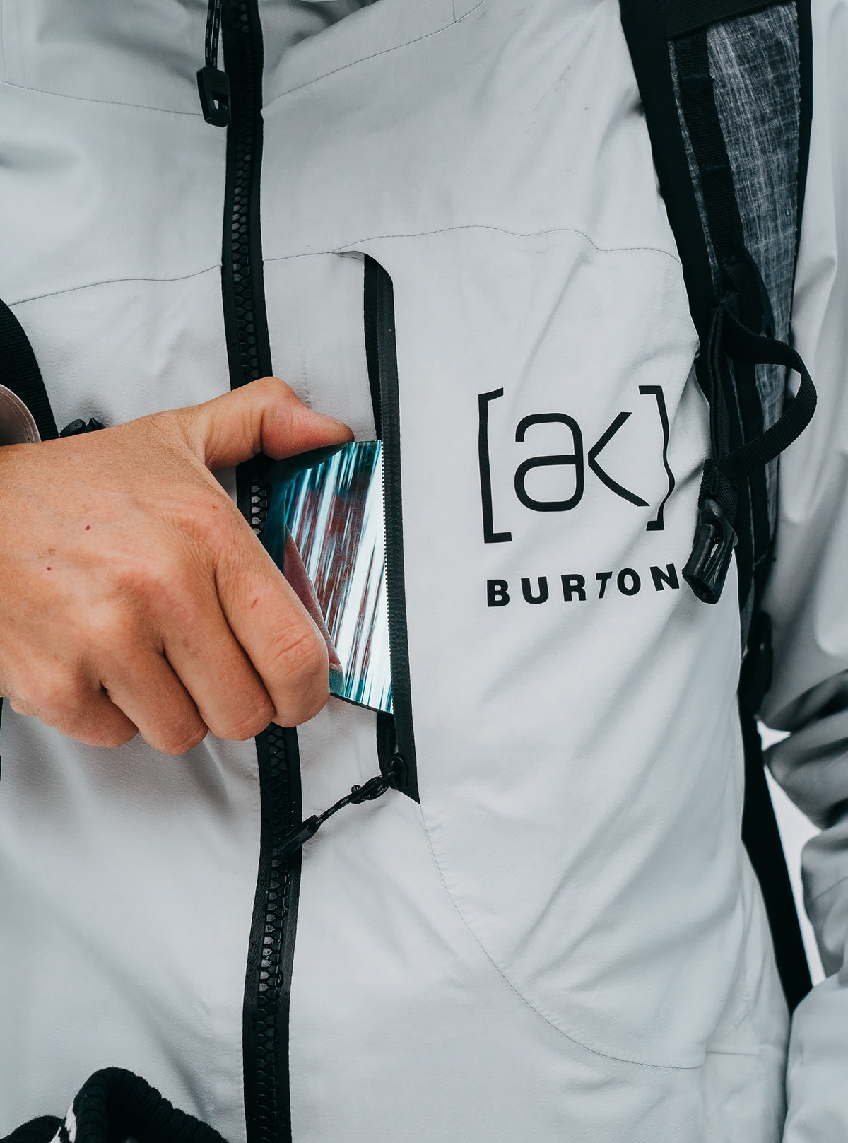 Burton Women's Burton [ak] Embark GORE-TEX 2L Jacket Gray Cloud