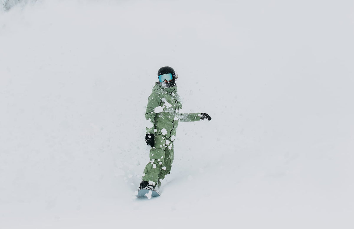 Burton Women's Burton [ak] Embark GORE-TEX 2L Jacket Hedge Green