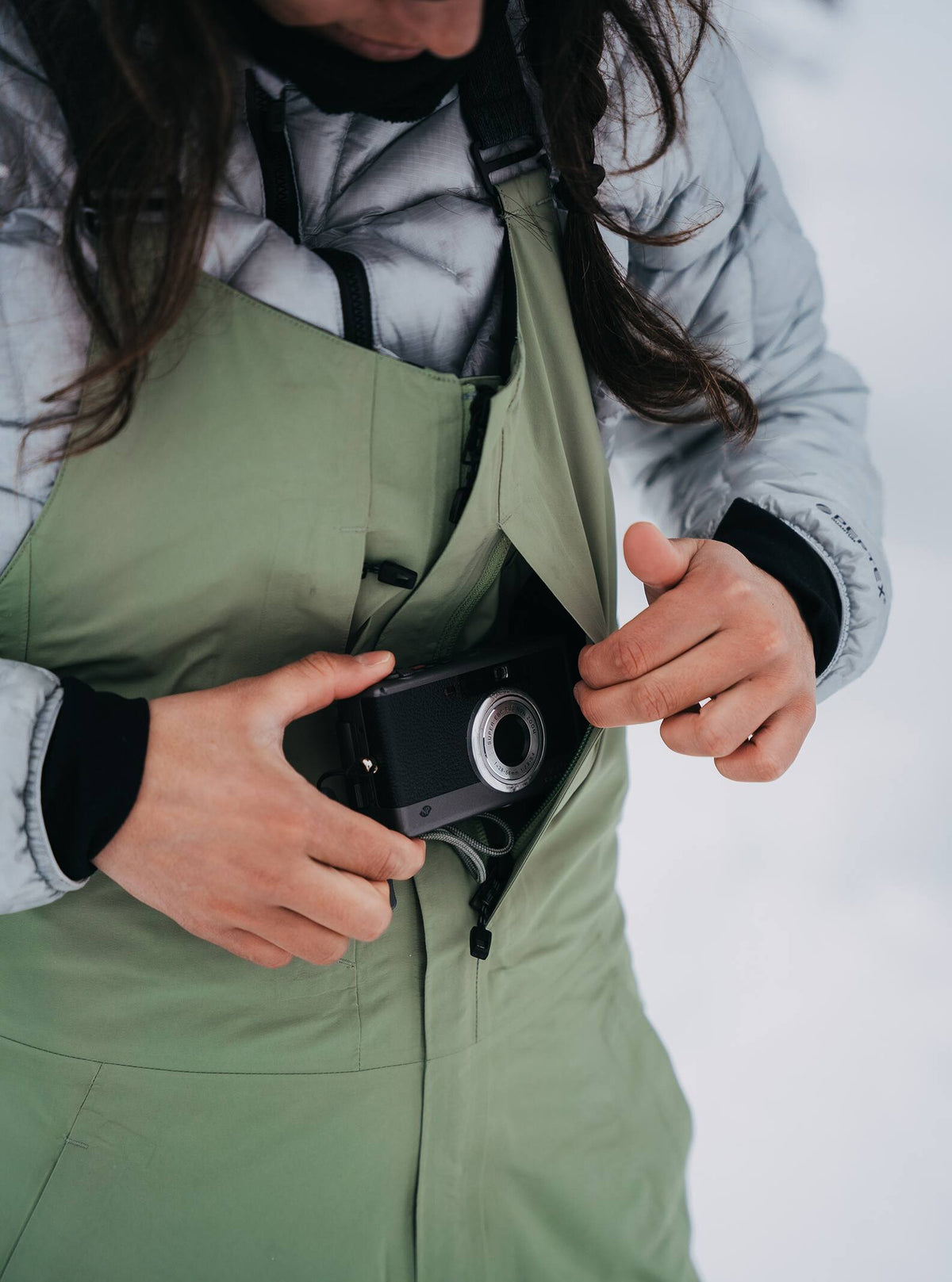 Burton Women's Burton [ak] Kimmy GORE-TEX 2L Bib Pants Hedge Green