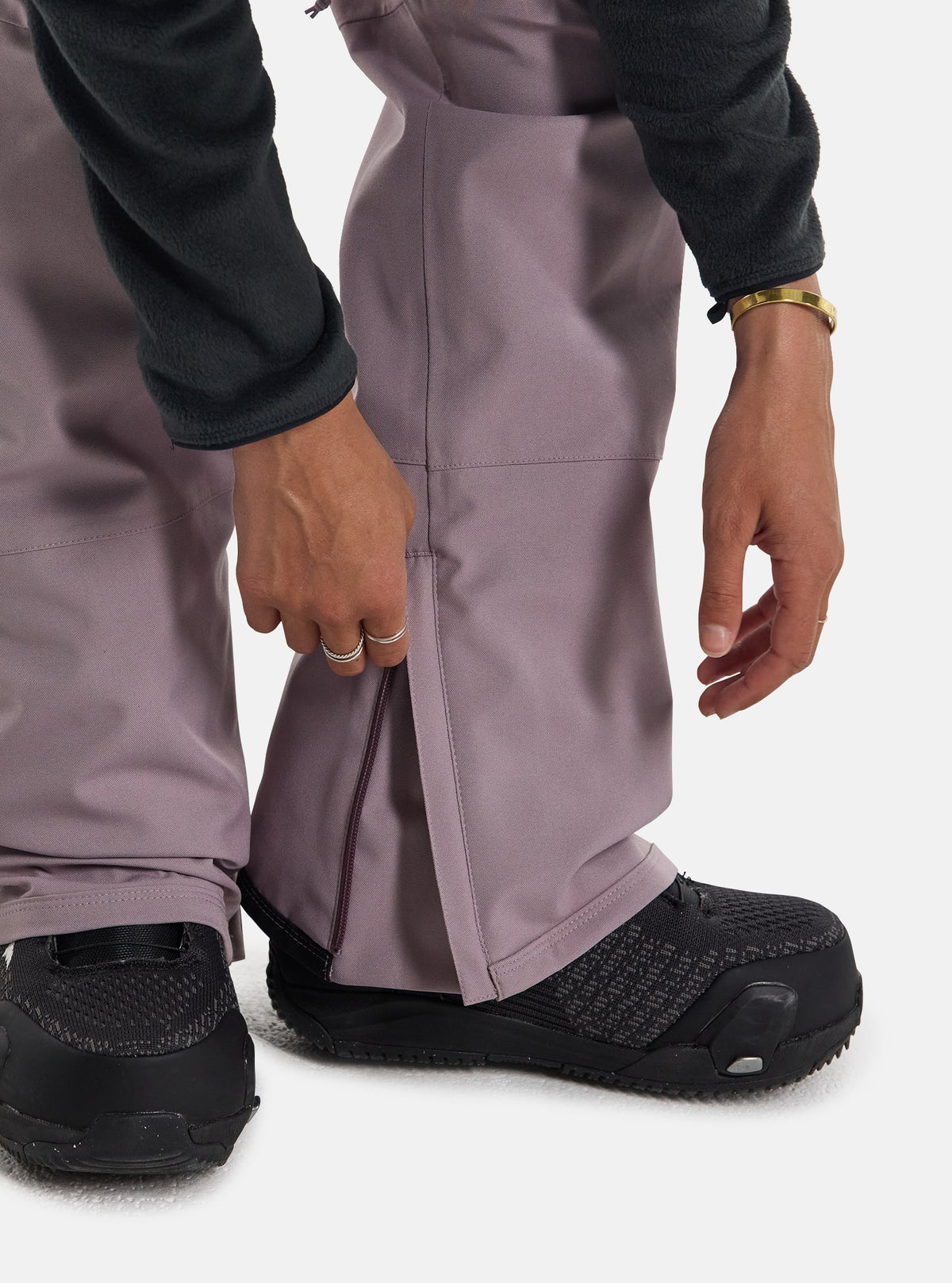 Burton Women's Burton Avalon 2L Bib Pants Elderberry