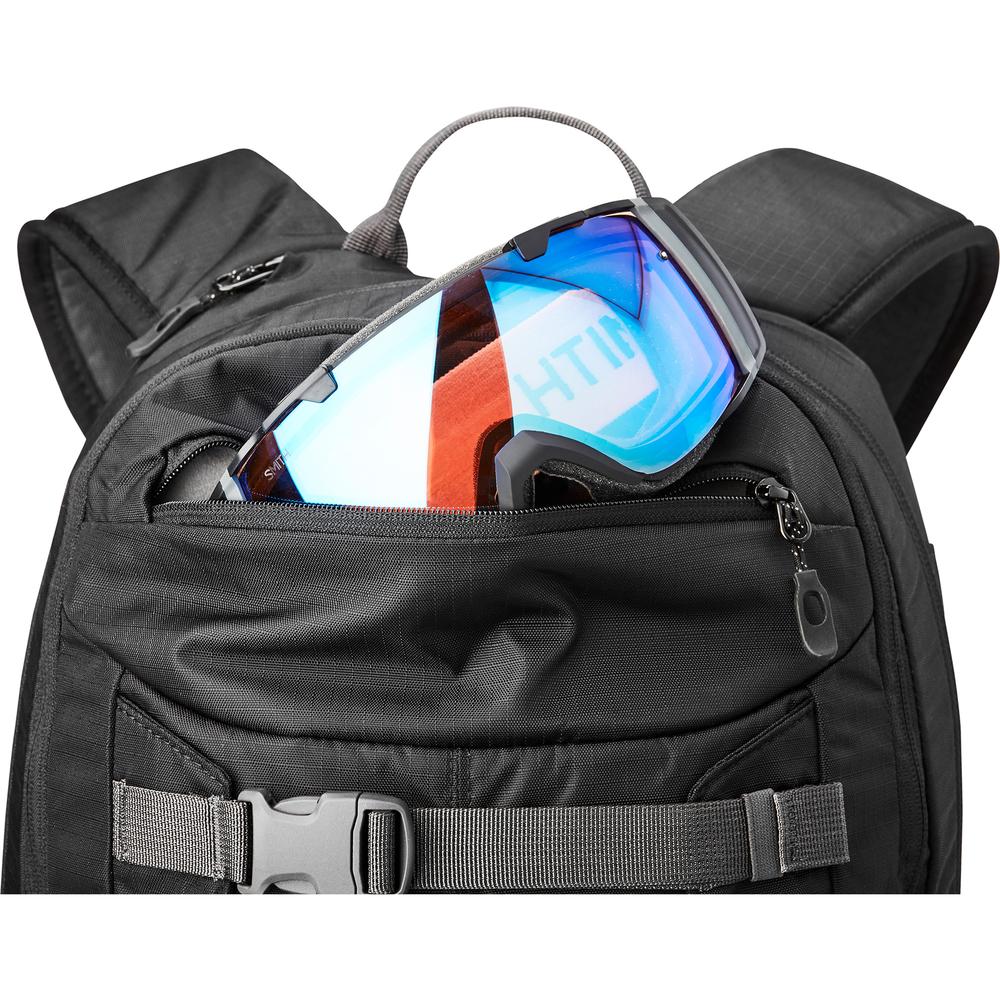 Dakine Mission Pro 18L Backpack 2022 Black