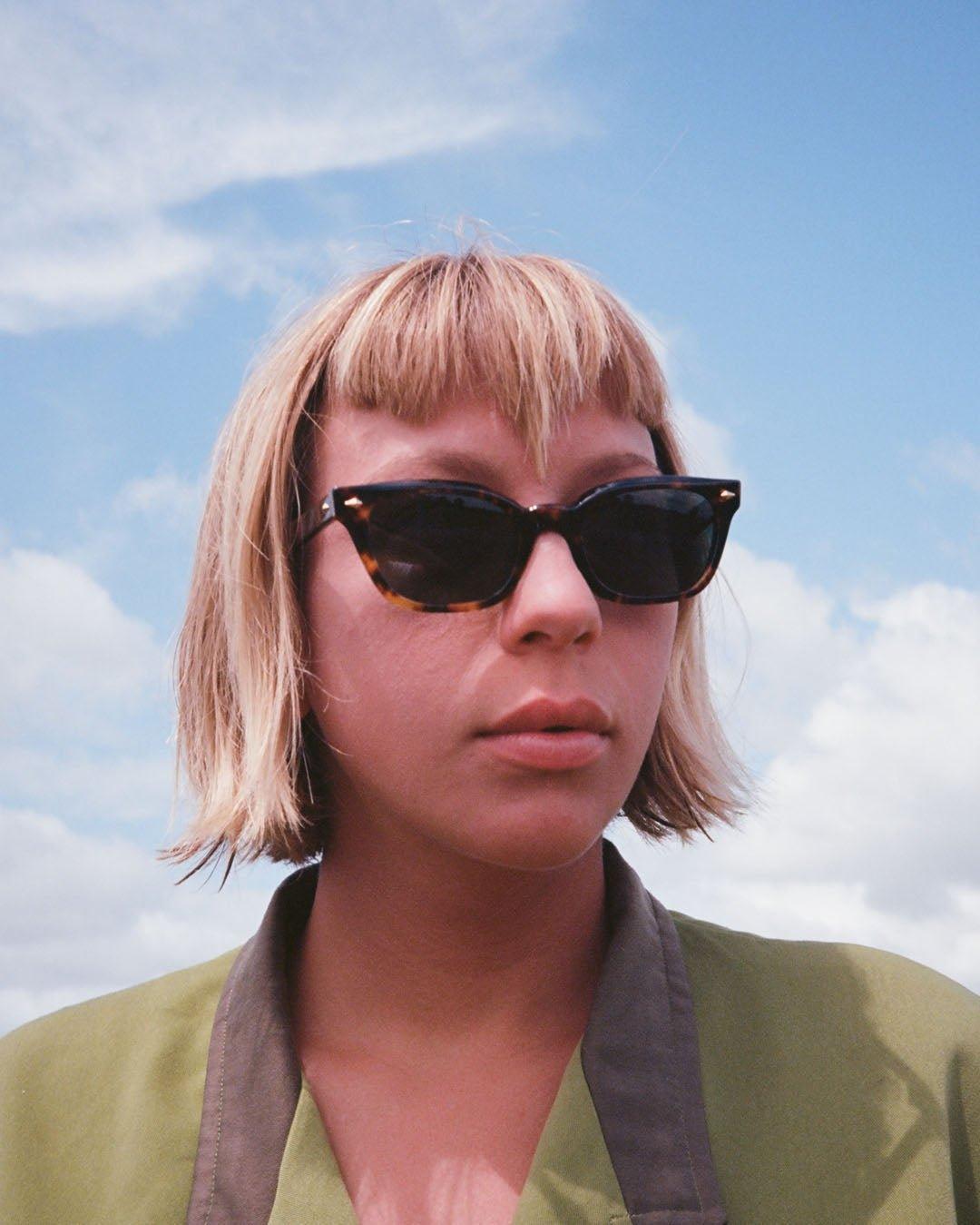 Epokhe Ceremony Sunglasses Tortoise Polished / Green Polarised