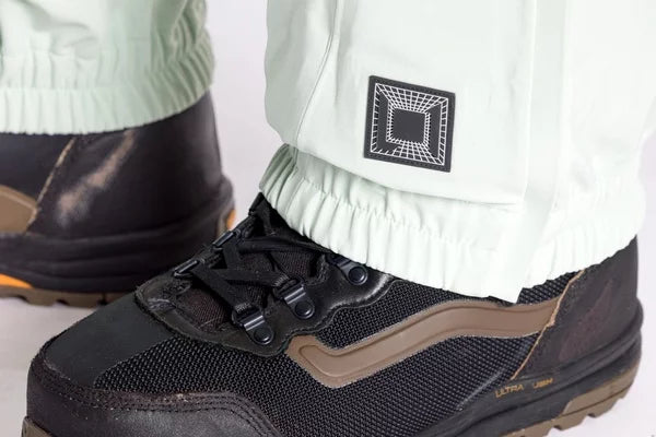 L1 Axial Pant 2023 Spray