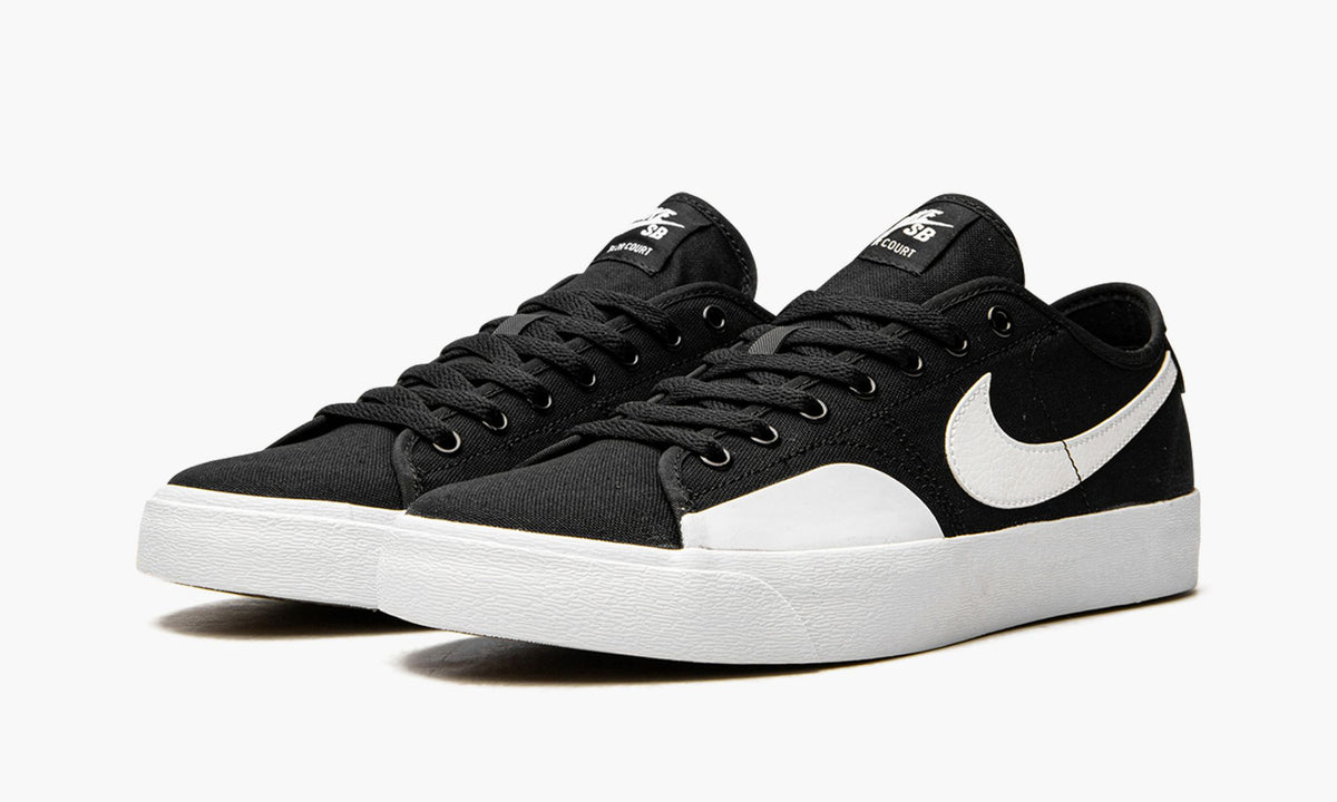 Nike SB Blazer Court