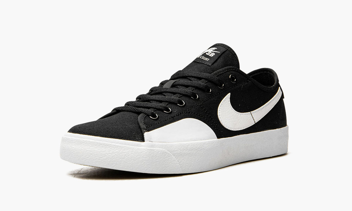 Nike SB Blazer Court