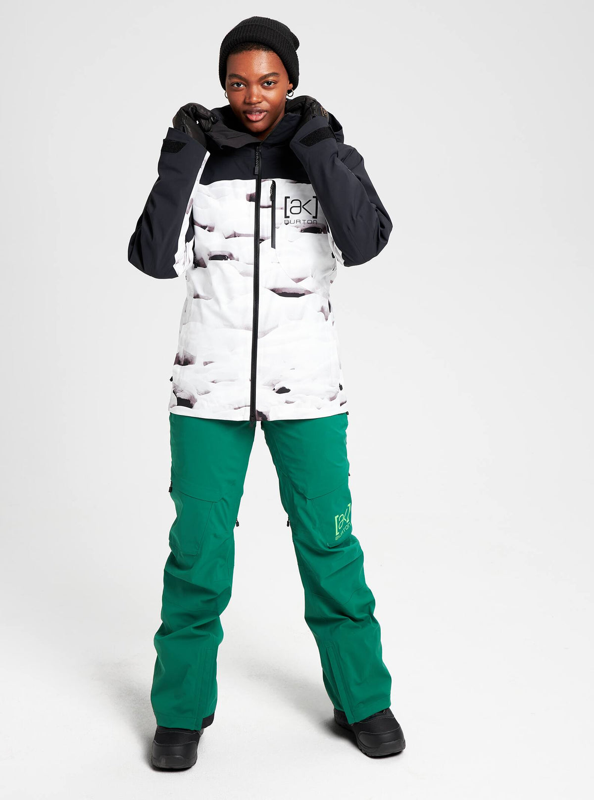 Burton [ak] GORE-TEX 2L Embark Jacket 2022 True black / powder pillows