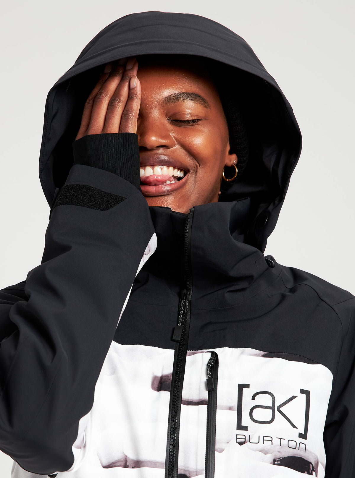 Burton [ak] GORE-TEX 2L Embark Jacket 2022 True black / powder pillows