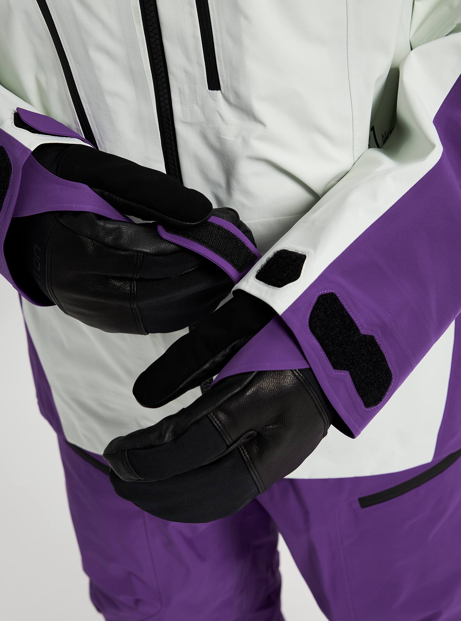 Burton [ak] Japan GORE-TEX PRO Guide Jacket 2022 Summer shower / royal purple