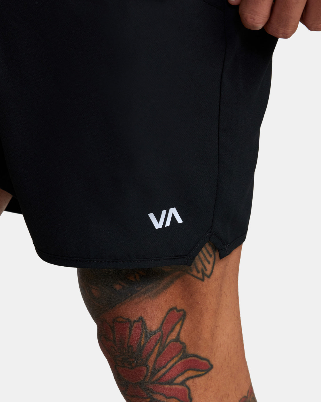 RVCA Yogger IV Elastic Shorts 17" BLACK