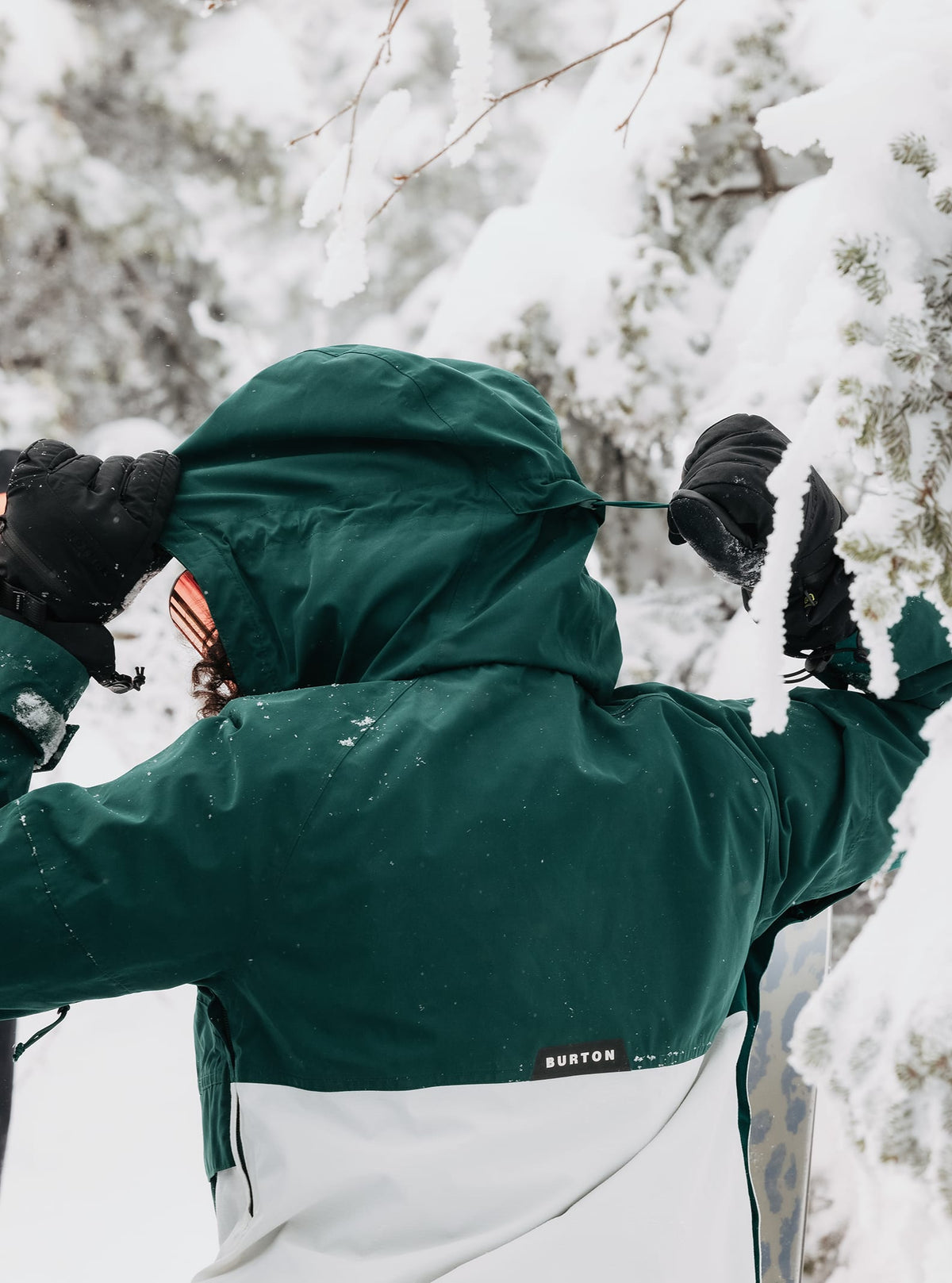 Burton Women's Burton Frostner 2L Anorak Jacket Botanical Garden/Stout White