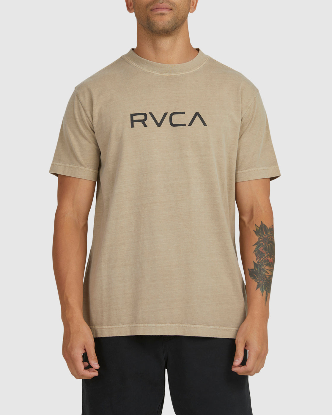 Big RVCA Washed SS Tee Mushroom