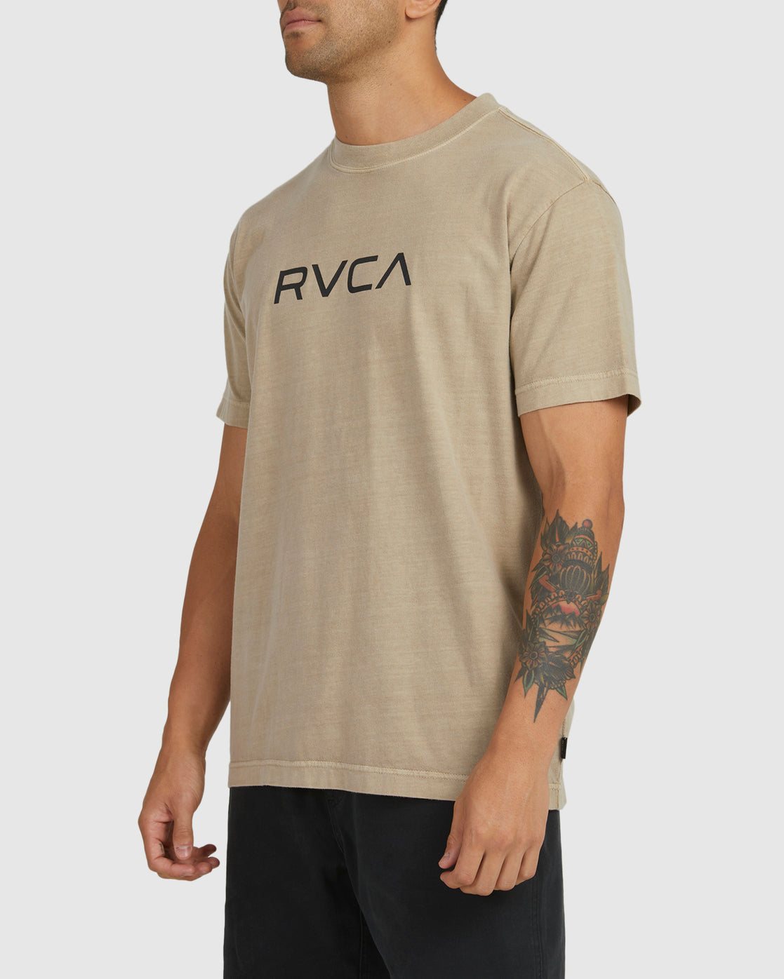 Big RVCA Washed SS Tee Mushroom