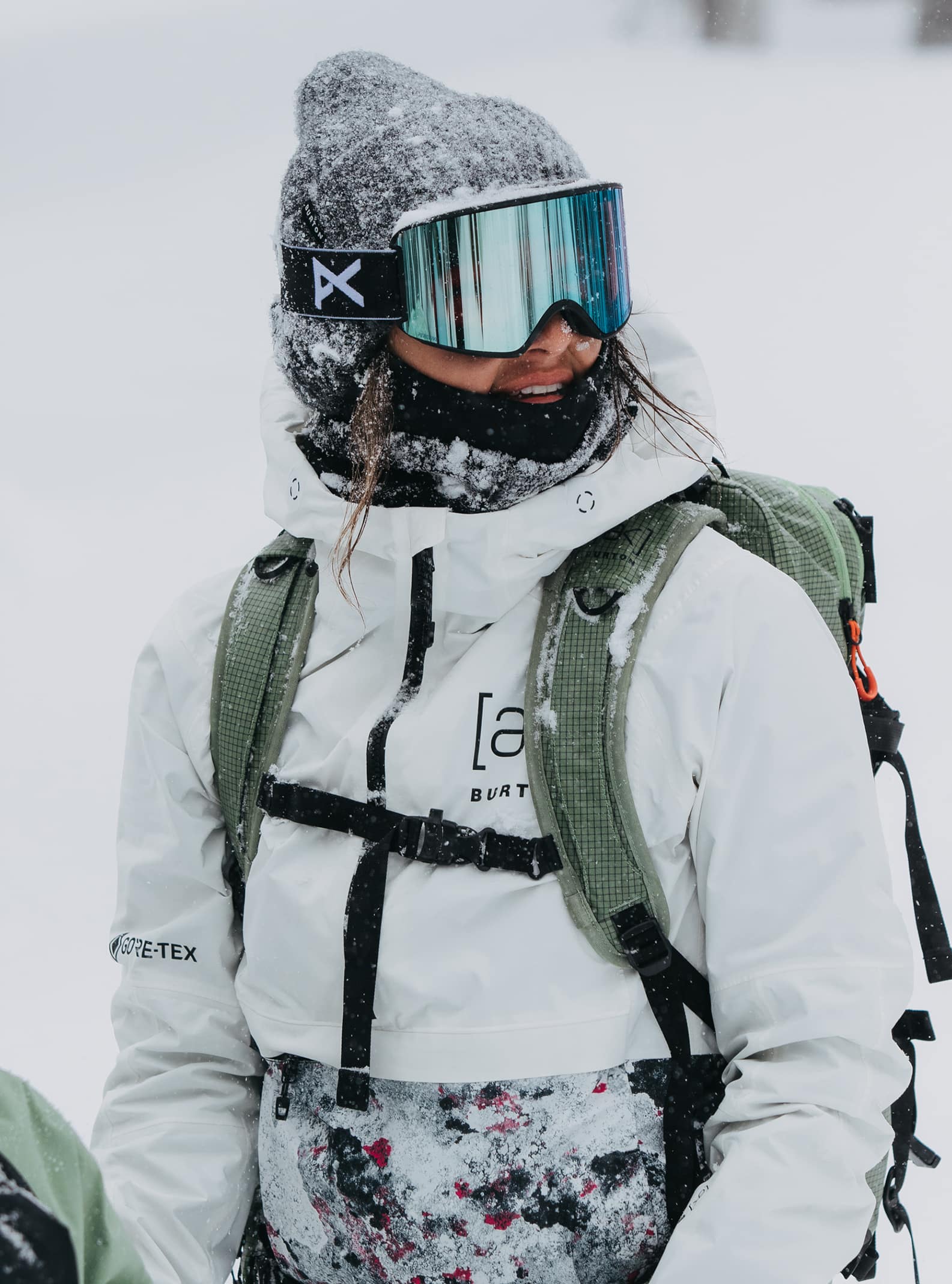 Burton Women's Burton [ak] Kimmy GORE-TEX 2L Anorak Jacket Stout White/Very Berry Lichen